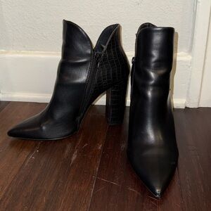Elegant Black Ankle Boots